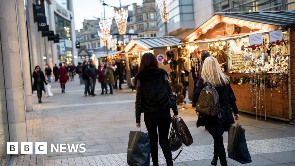 Manchester Christmas markets to return with crowd control