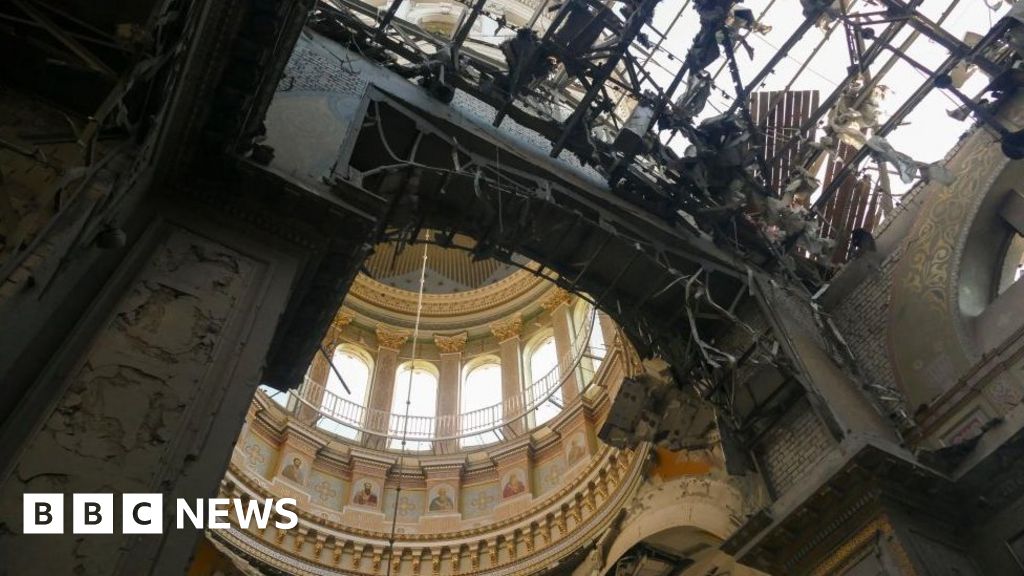 Ukraine war: Russian strikes on Odesa damage Orthodox cathedral