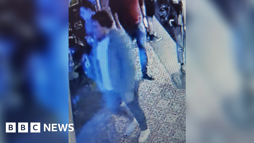 Wiltshire Police Seek Man After Swindon Assault