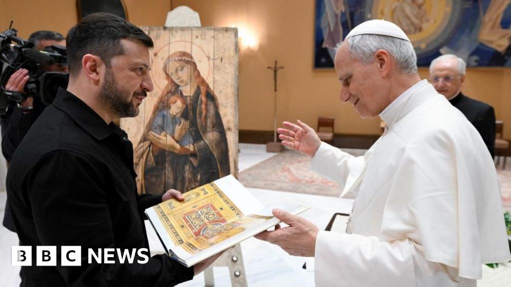 Pope to meet Ukraine’s Zelensky after inauguration Mass