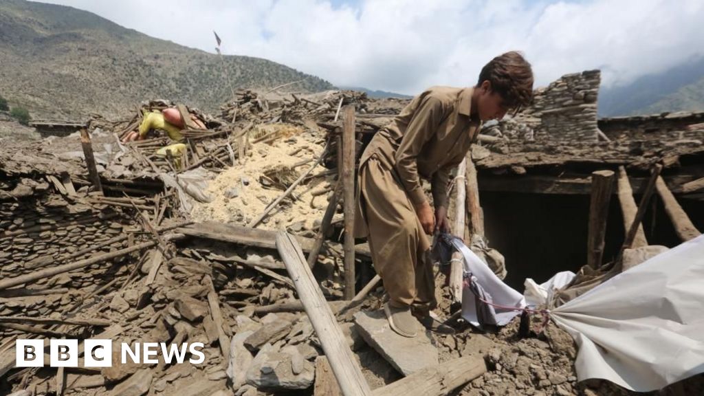 Strong aftershock hits Afghanistan after quake kills more than 1,400