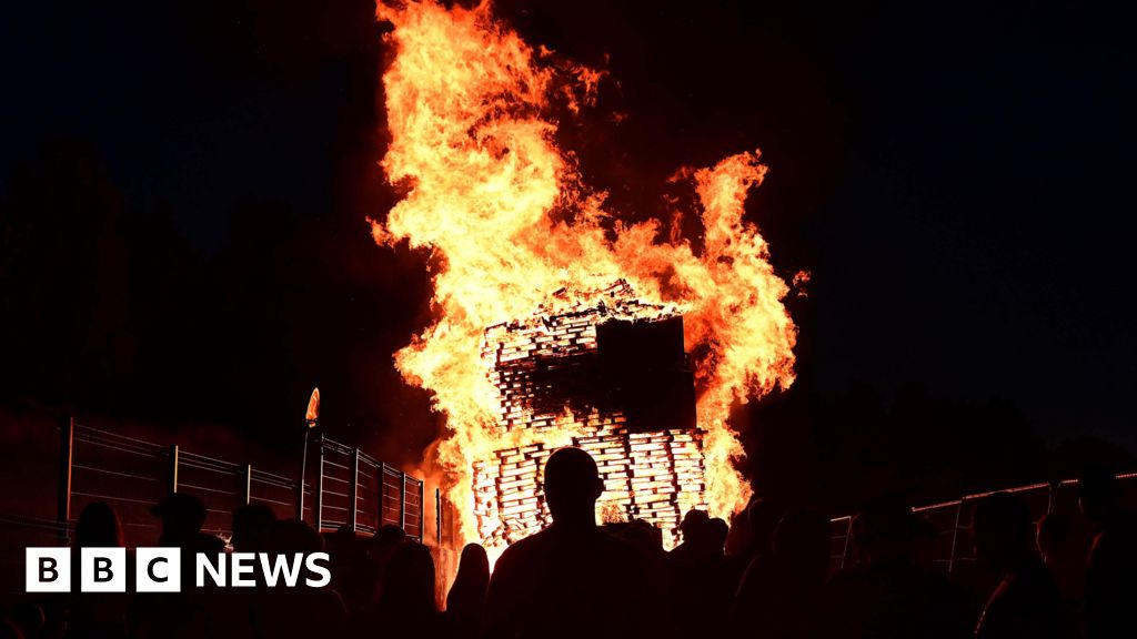 'Challenging' Eleventh night for Northern Ireland Fire Service