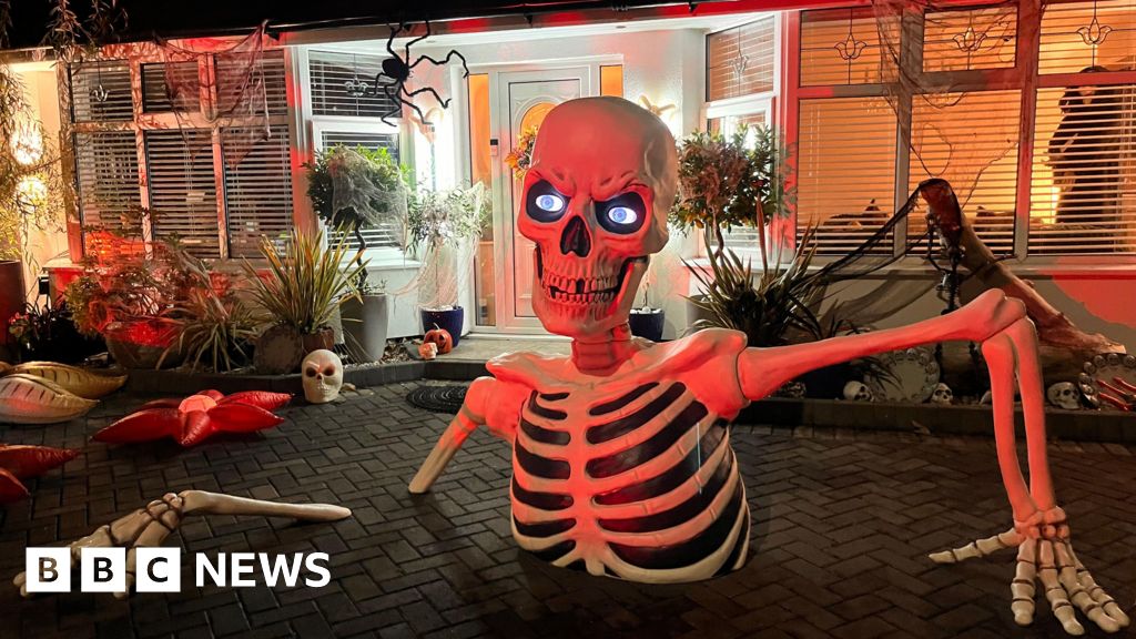 South England Homes Host Large-Scale Halloween Displays Raising Thousands for Charity