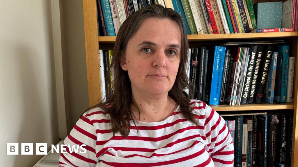 Shrewsbury David Lloyd gym’s door handle height means family cannot get in