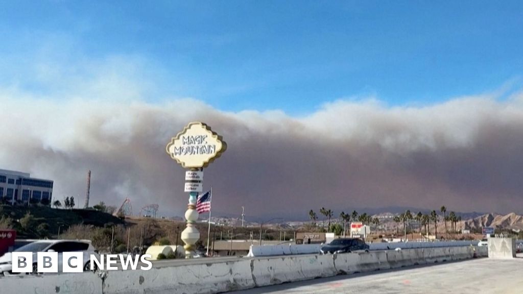 New LA wildfire engulfs sky with plumes of smoke