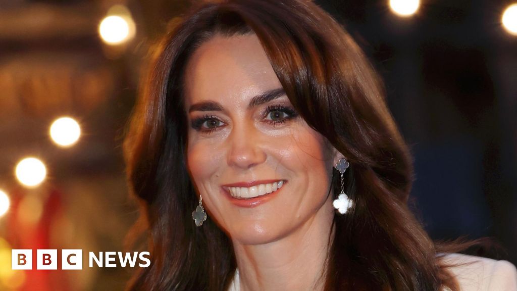 Kate sends emotional Christmas message of ‘love, not fear’