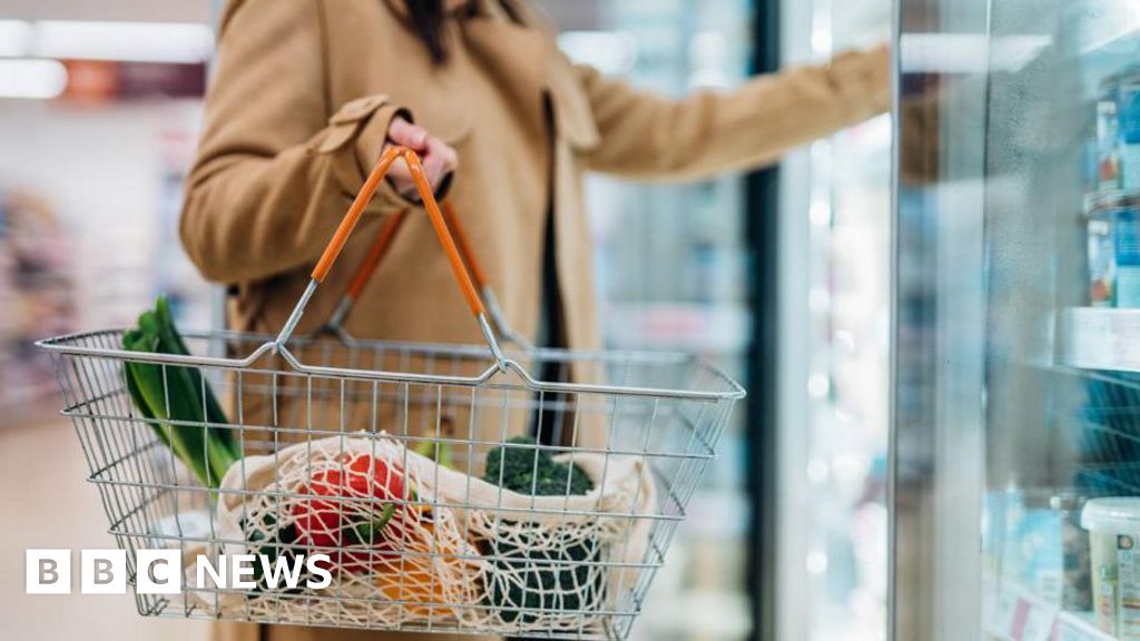 Hot weather boosted retail sales in June