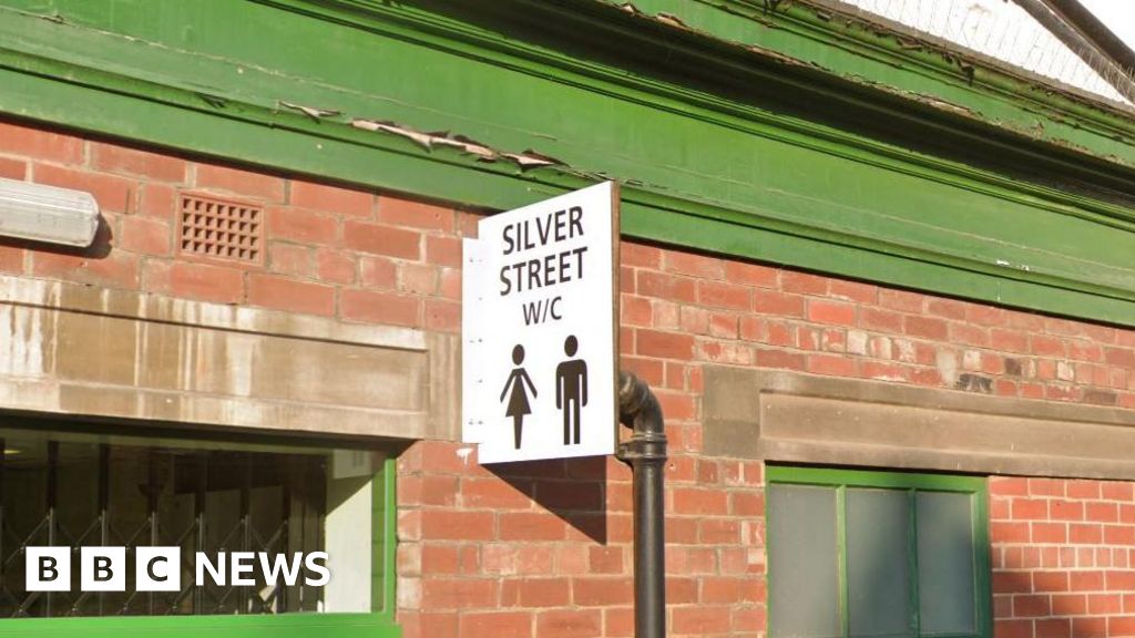 York Reports 4,194 Street Urination Incidents, Plans Fines