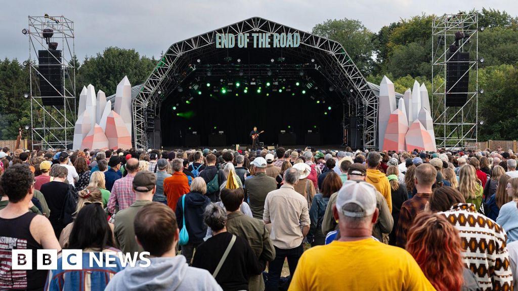 End Of The Road Festival Draws Sell-Out Crowd