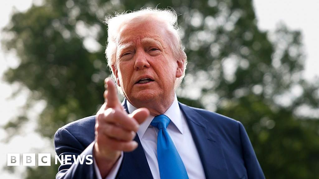 Trump to rename Veterans Day and VE Day as 'Victory' days thumbnail
