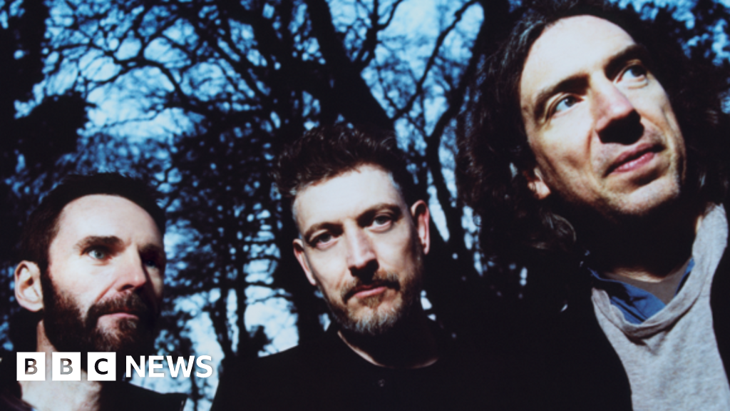 Snow Patrol plans major UK and Irish outdoor shows 2026