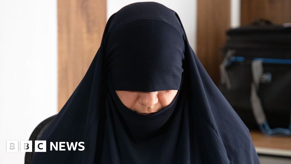 Widow of IS leader reveals details of their life together