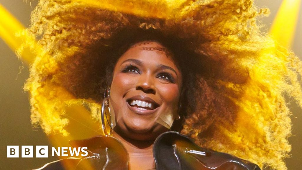 Lizzo makes comeback after 'dark' time amid legal battles