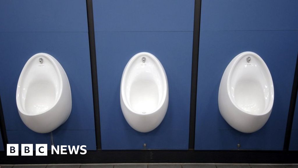 Wiltshire head teacher defends locking school toilets