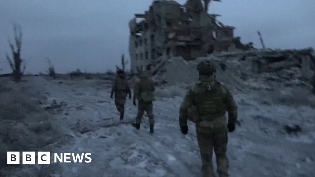 Guerra de Ucrania: Rusia se apodera de una ciudad clave cerca de Donetsk