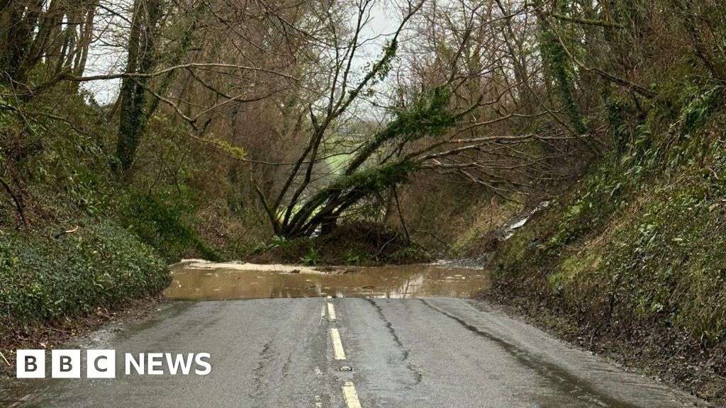 Met Office issues ice warnings across UK regions