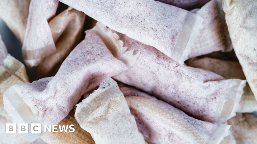 Caffeine pouches: Why are teens trying them?