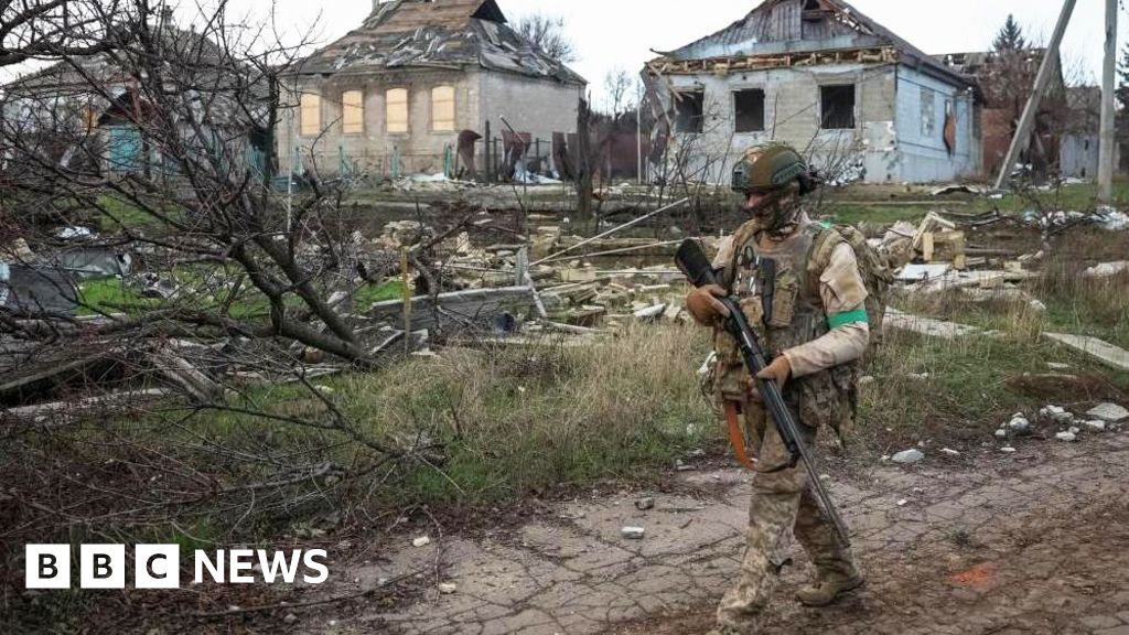 Ukraine prepares new peace plan as Zelensky rules out giving up land