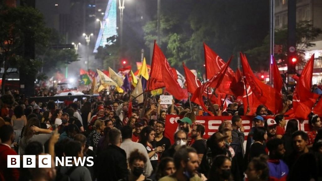 Brazil Congress: Big pro-democracy rallies held to condemn rioters