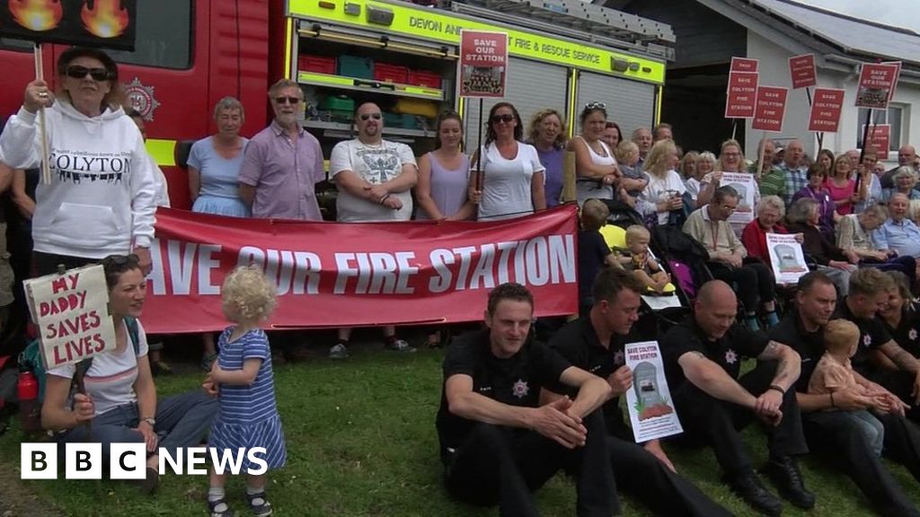 Devon And Somerset Fire Service Scraps £630k It Project Bbc News