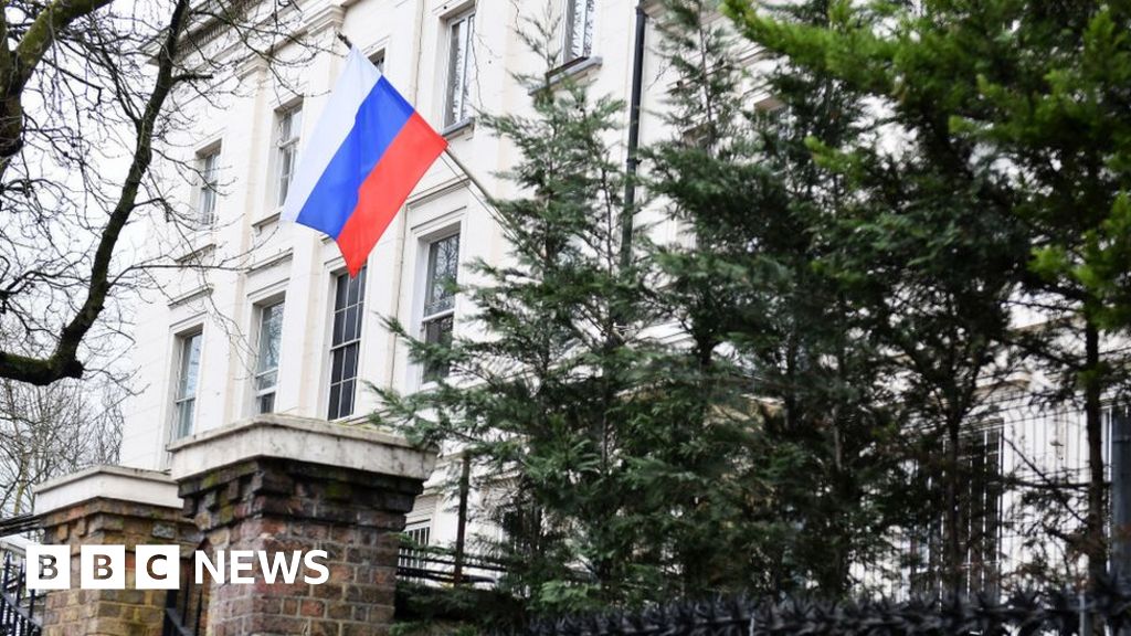 Russia Spy Poisoning: What Happens When You Expel A Diplomat? - BBC News