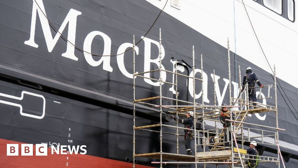 Ministers seek deal to replace CalMac small ferries – BBC News