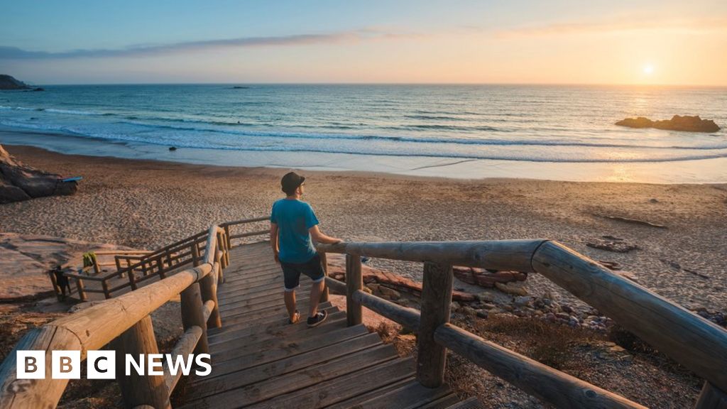 Green list countries for England revealed - BBC News