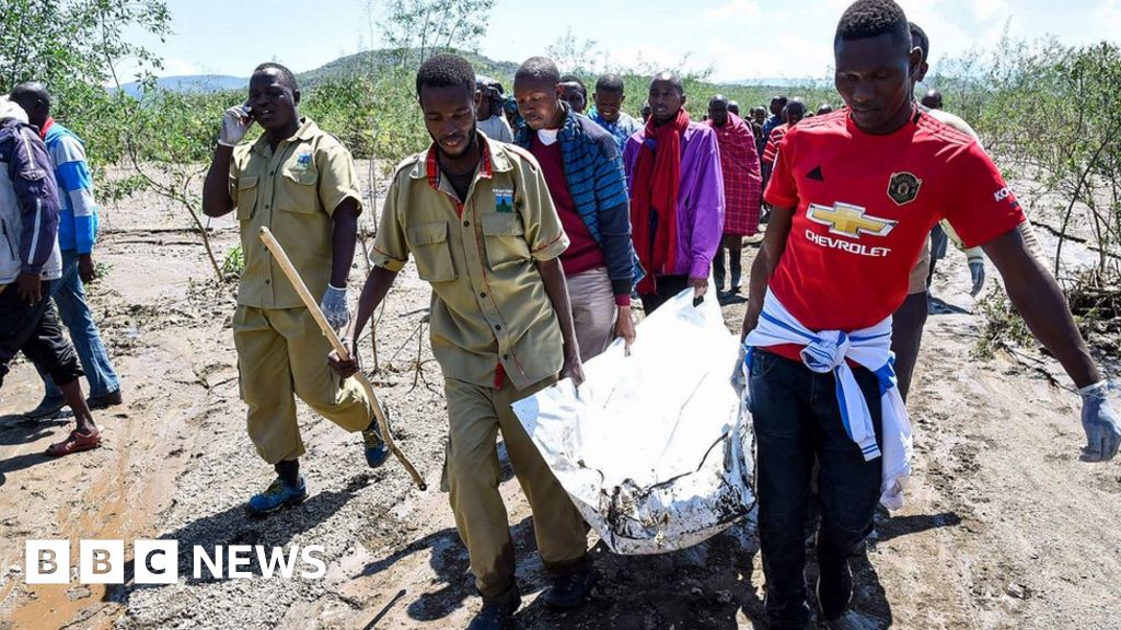 Hell's Gate: Kenya tour group swept away by flash flood
