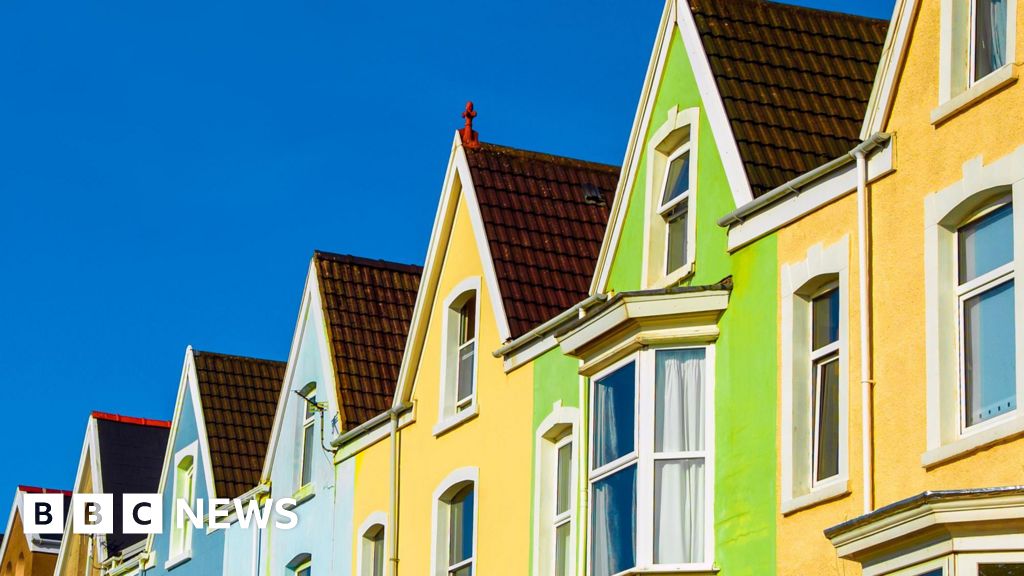 Ministers considering whether to go ahead with council tax changes