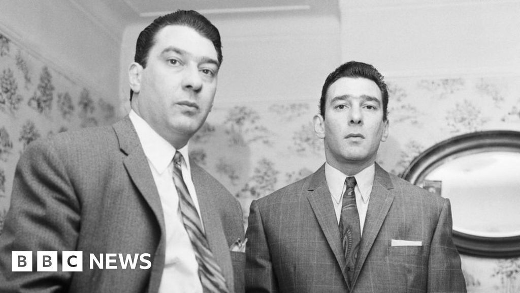 Reggie Kray's handwritten letters to be sold at auction