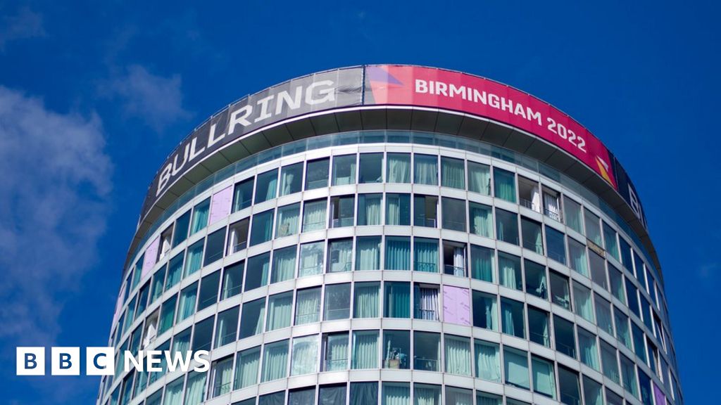 Commonwealth Games: Bright colours transform Birmingham landmarks