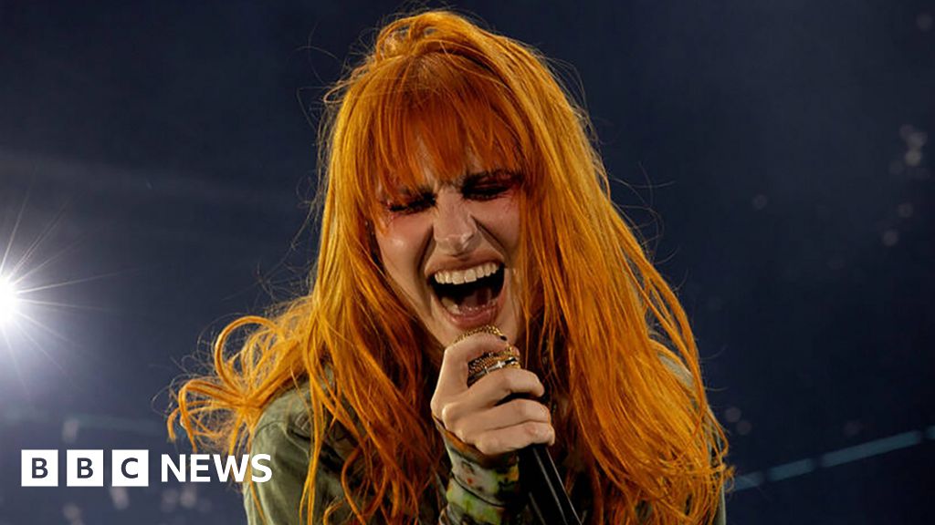 Paramore: Рок бандата отпадна от слота за водещи на фестивала в LA