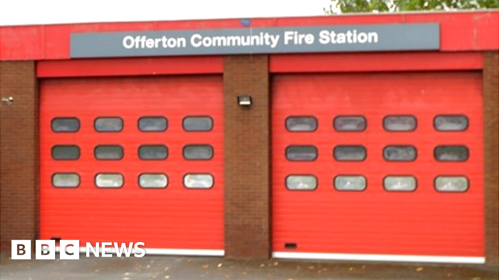 Anger At Plan To Close Stockport Fire Station At Night anger-at-plan-to-close-stockport-fire-station-at-night