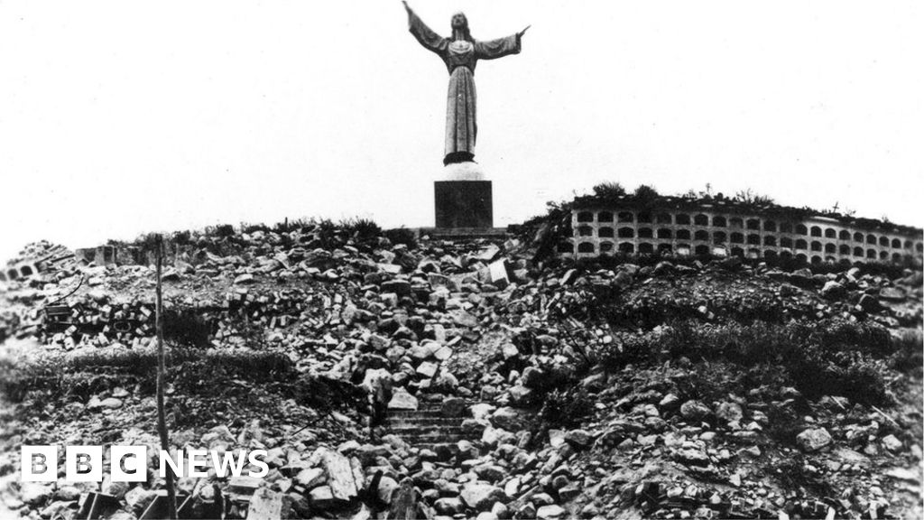 In pictures: Peru's most catastrophic natural disaster - BBC News