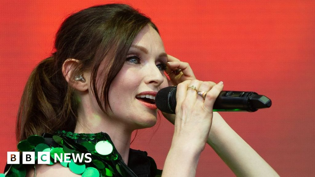 Sophie Ellis-Bextor set for Kitchen Disco Danceathon for BBC Children in Need