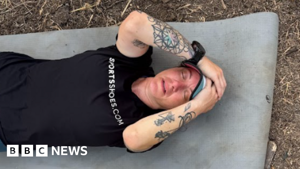 Woman runs 100 marathons in 100 days in India in her dad's memory