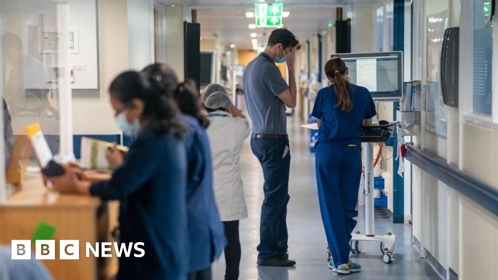 NHS needs up to £3bn extra to avoid cuts, health leaders warn