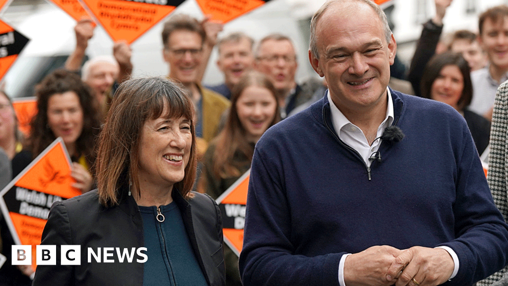 Davey: Welsh Lib Dem leader must reflect on position