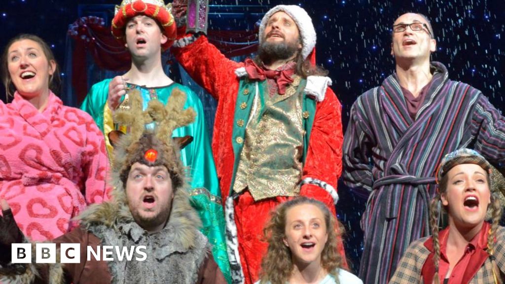 Drive-in Car Park Panto to tour UK (Oh yes it is!)