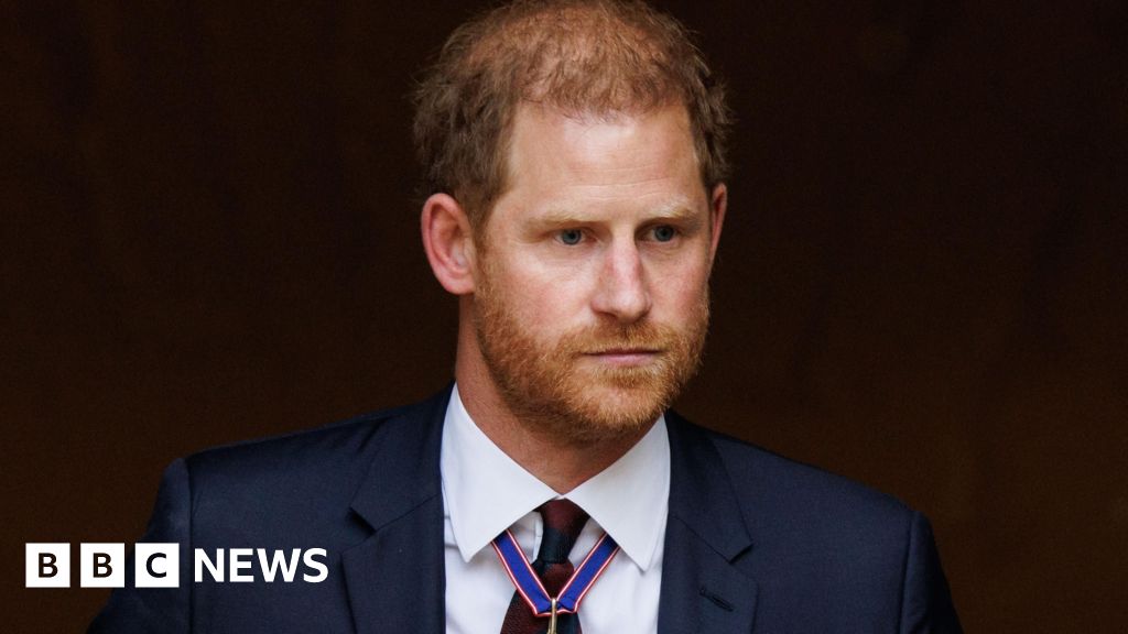 Prince Harry vows to help war injured during surprise visit to Ukraine