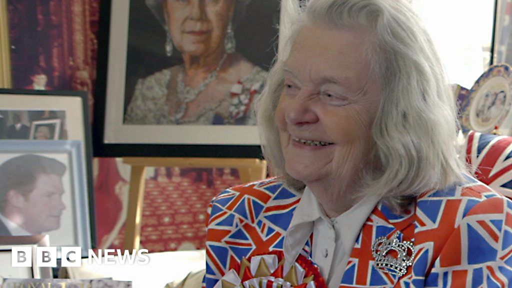 Royal memorabilia Meet one of the UK’s biggest collectors BBC News