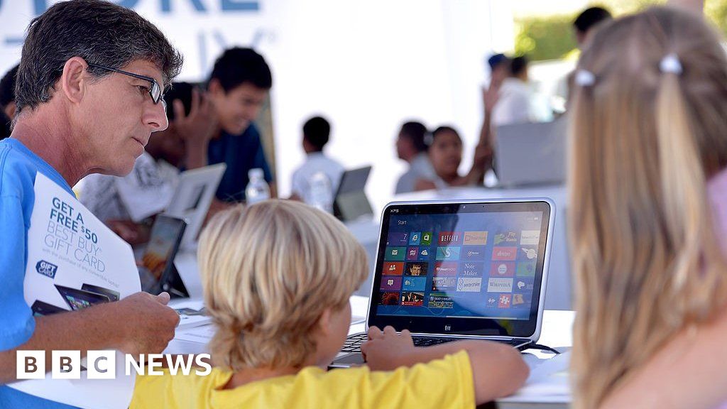 Microsoft attacks Google's Windows hack alert - BBC News