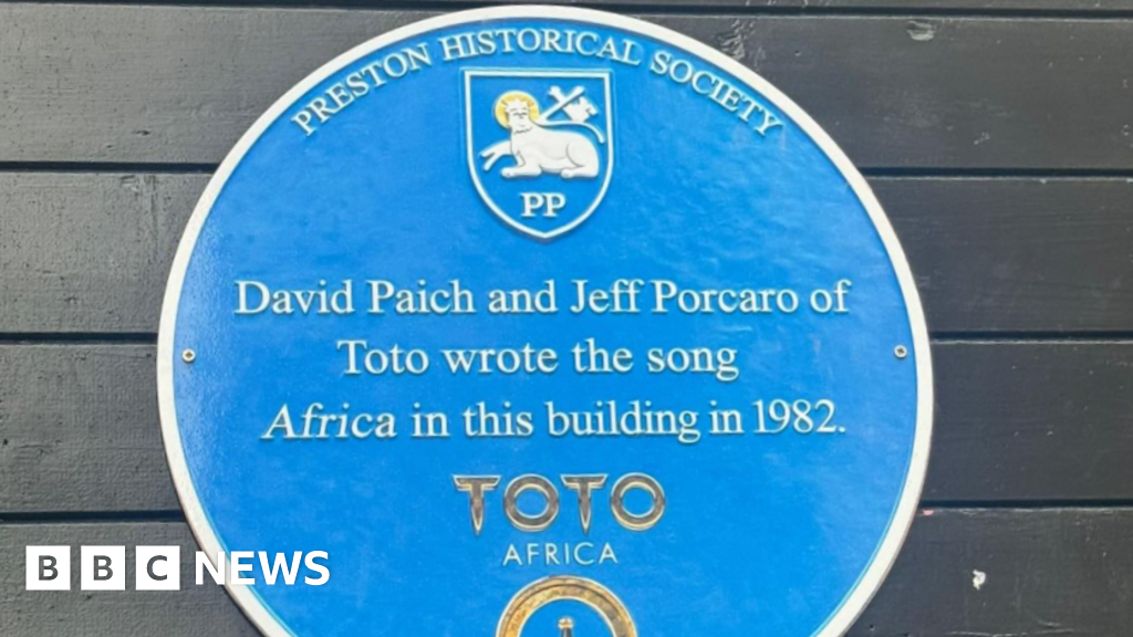 Claim Toto wrote Africa in UK burger bar 'comical'