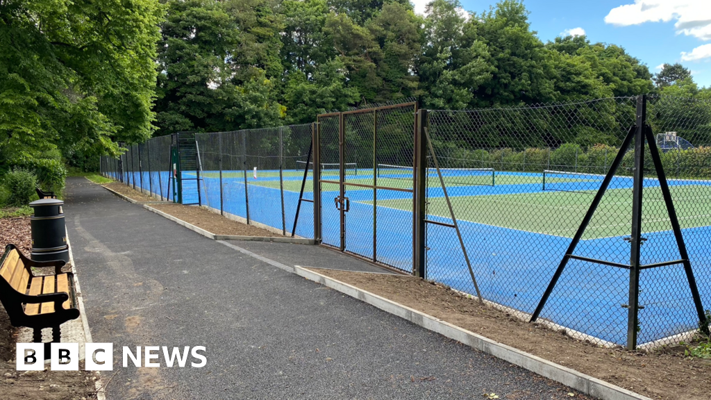 Swindon Quarry Road Tennis Courts reopen after repairs