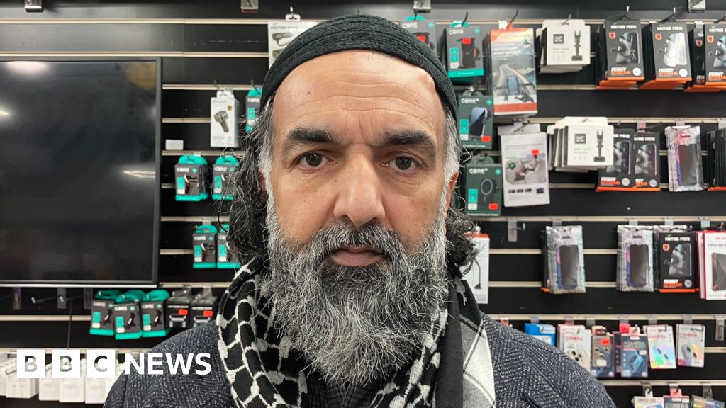 bbc.co.uk - Steve Jones - Keighley independent traders question benefits of BID payments - BBC News