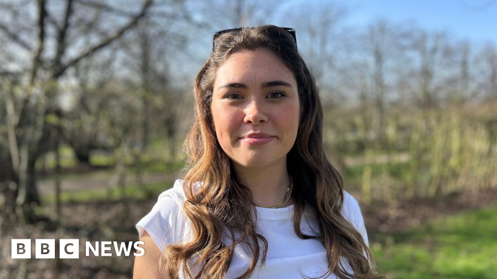 bbc.co.uk - Meghan Owen - London graduate: 'I've applied for 500 jobs in two months