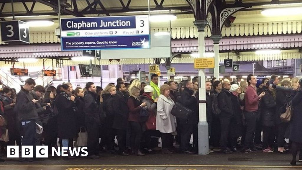 Tube Strike: London Travellers Hit By Crowding - BBC News