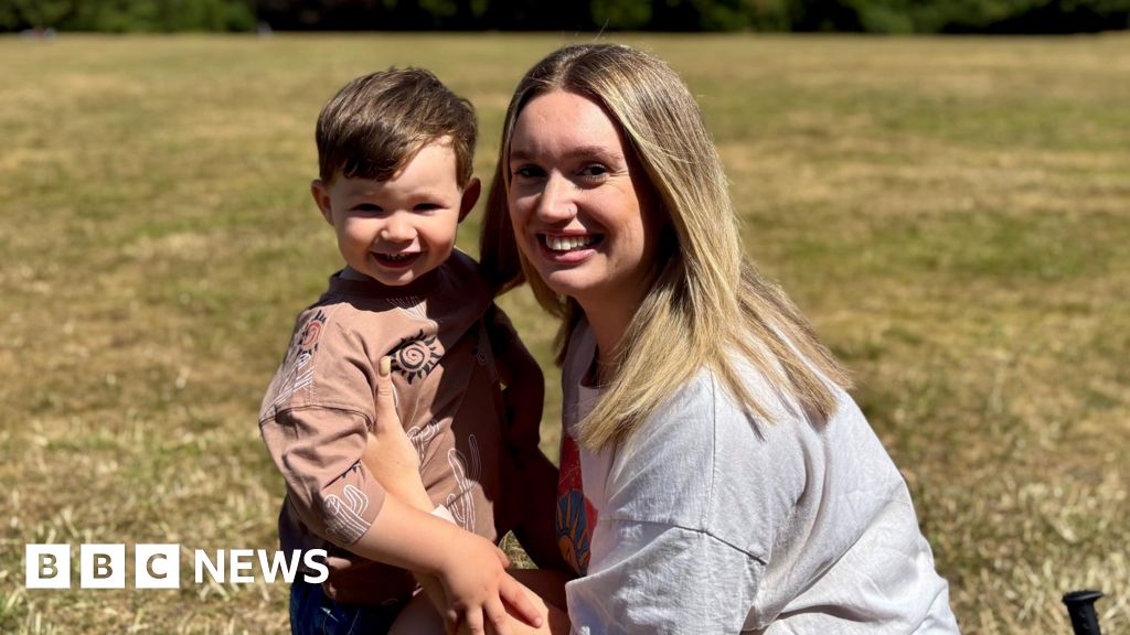 Mum calls for more mental health checks Mum calls for more mental health checks