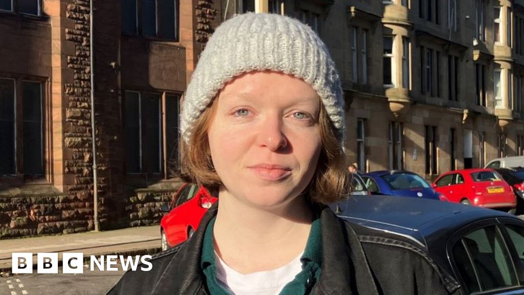 'Double-deposit' leaving first-time home buyers stuck