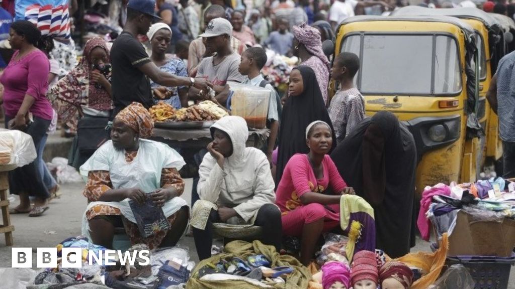 Nigerian Economy Slips Into Recession - BBC News